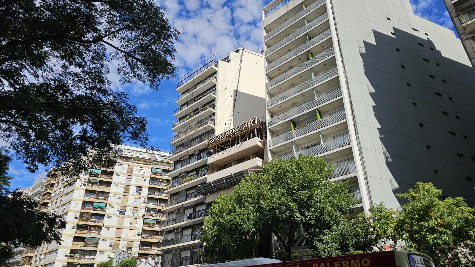 3-ROOM APARTMENT FOR SALE WITH BALCONY AND AMENITIES IN PALERMO—FINANCING AVAILABLE