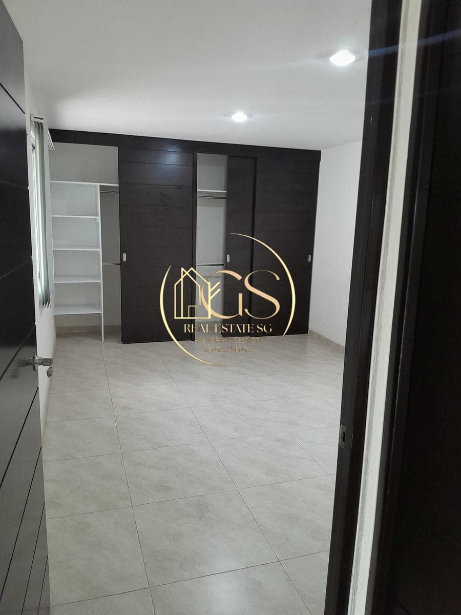 HOUSE FOR SALE IN ZANÁ, RESIDENTIAL AREA