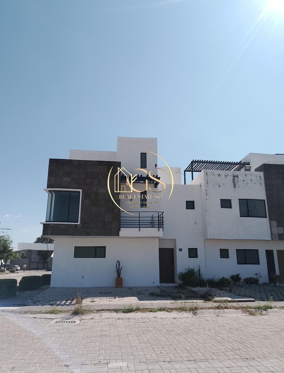 NEW HOUSE FOR SALE IN TERRAZA, CELAYA