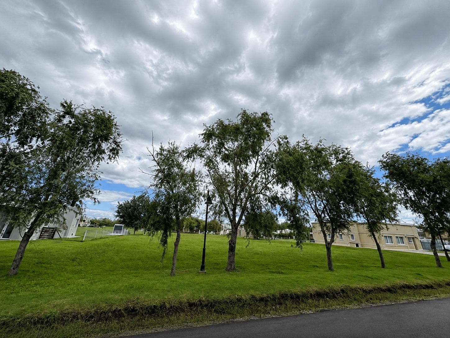 For Sale: 2,000 m² Lot in the Haras del Sur III Neighborhood, Los Robles, La Plata