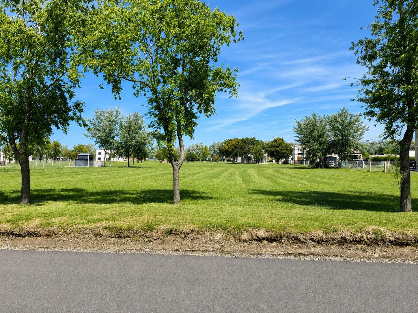 For Sale: 2,000 m² Lot in the Haras del Sur III Neighborhood, Los Robles, La Plata