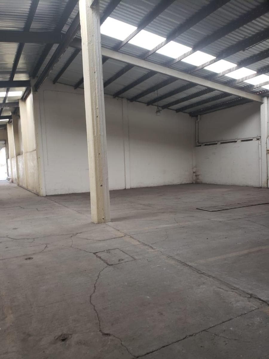 Commercial warehouse in Santa Maria La Ribera