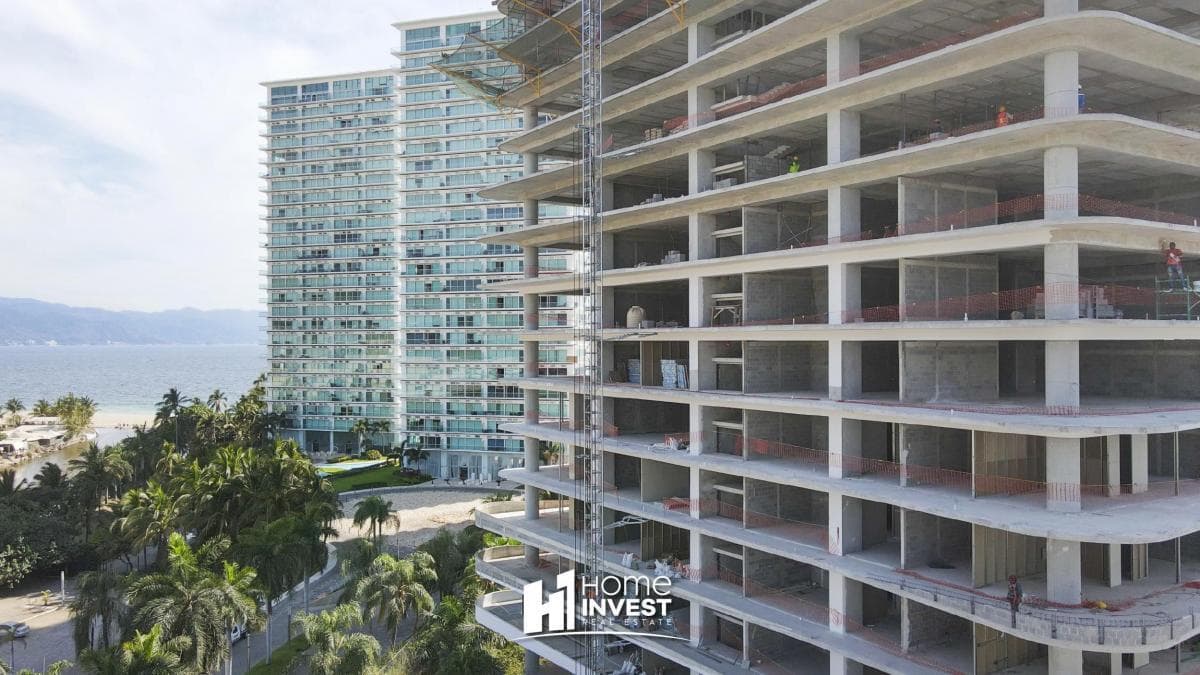 Limu Luxury Residences – Luxury Apartment with Panoramic Ocean Views | 25th Floor ?