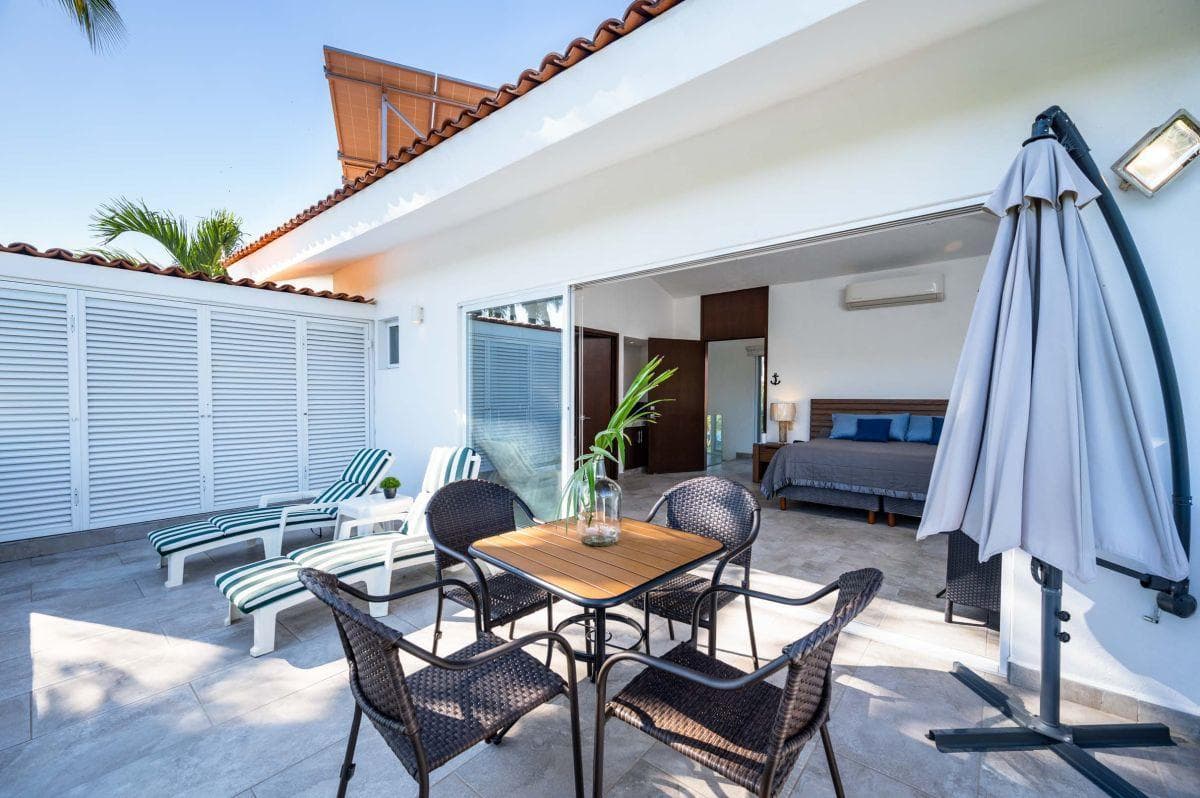 Casa en Venta en Nuevo Vallarta – Casa Primavera 77
Av. Los Cocoteros, Nuevo Vallarta, Nayarit