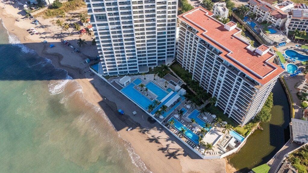 Beachfront Apartments at Harbor 171 | Puerto Vallarta | Starting at $6 MDP