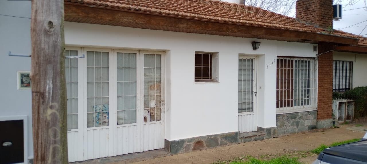 inmejorable casa en Martinez