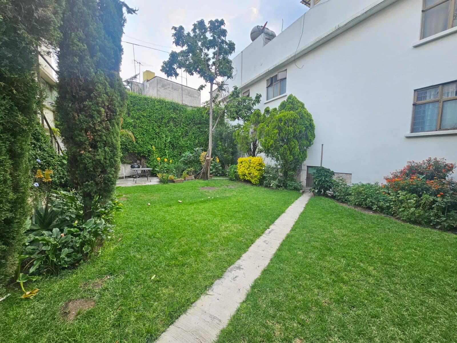Land for sale in San Lucas Tepetlacalco with mixed-use zoning