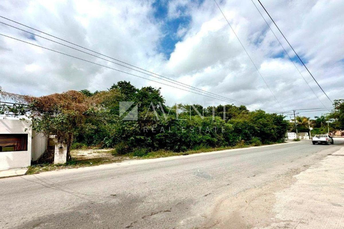Residential Lot for Sale/Rent, Huayacán Centro, Cancún