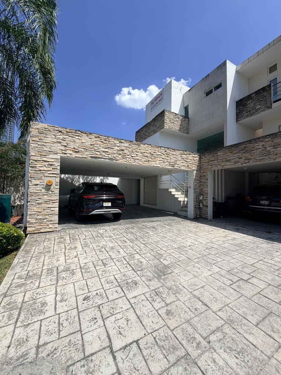 HOUSE FOR SALE IN LA MURALLA, SAN PEDRO GARZA GARCIA