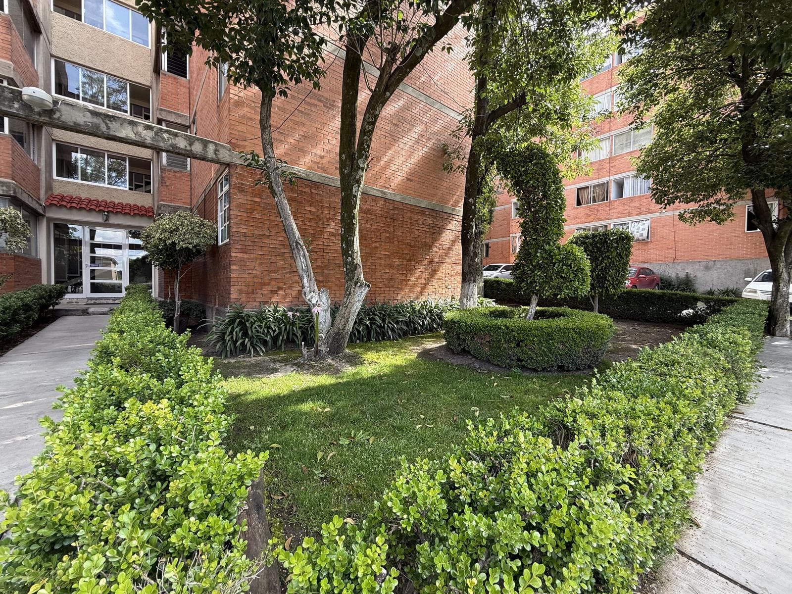 APARTMENT IN A GREAT LOCATION - LOMAS DE ATIZAPÁN