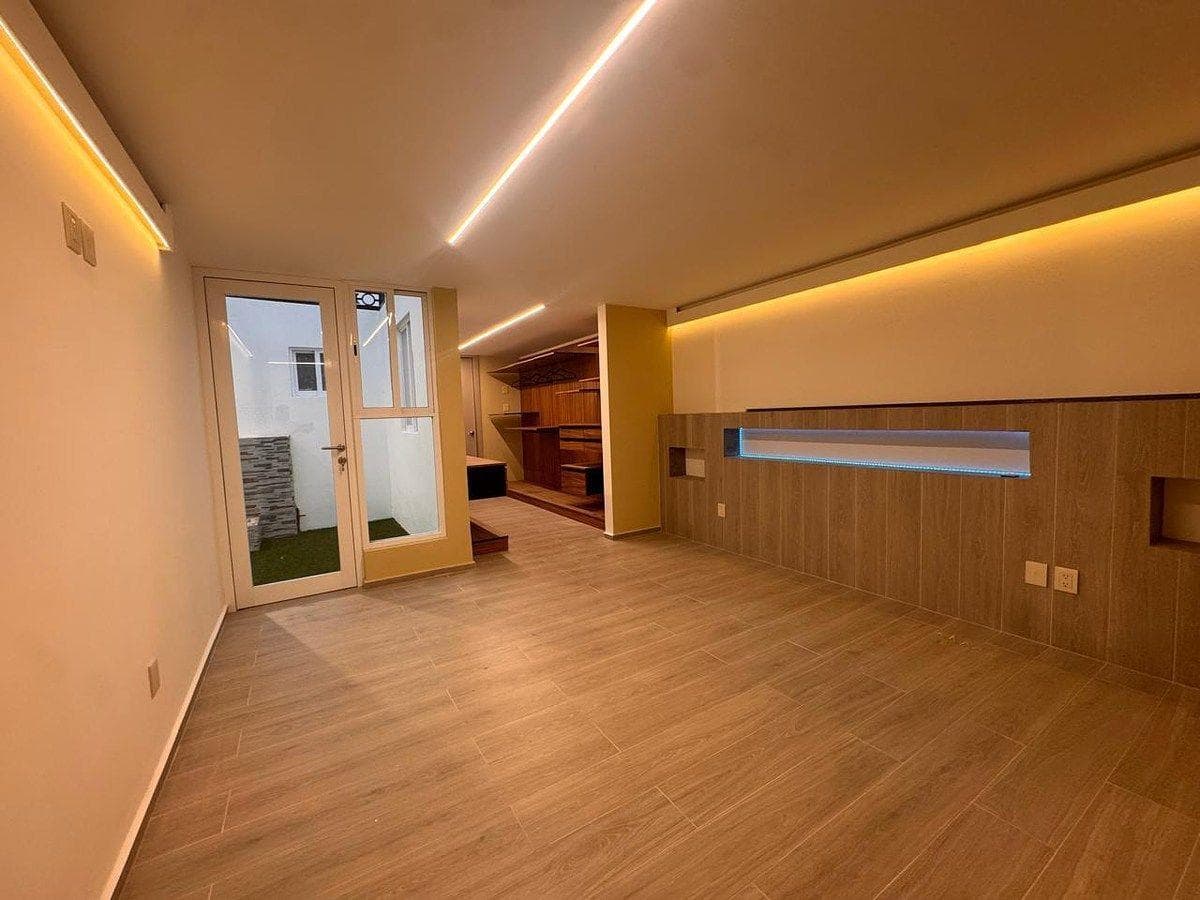 House for Sale in Las Arboledas