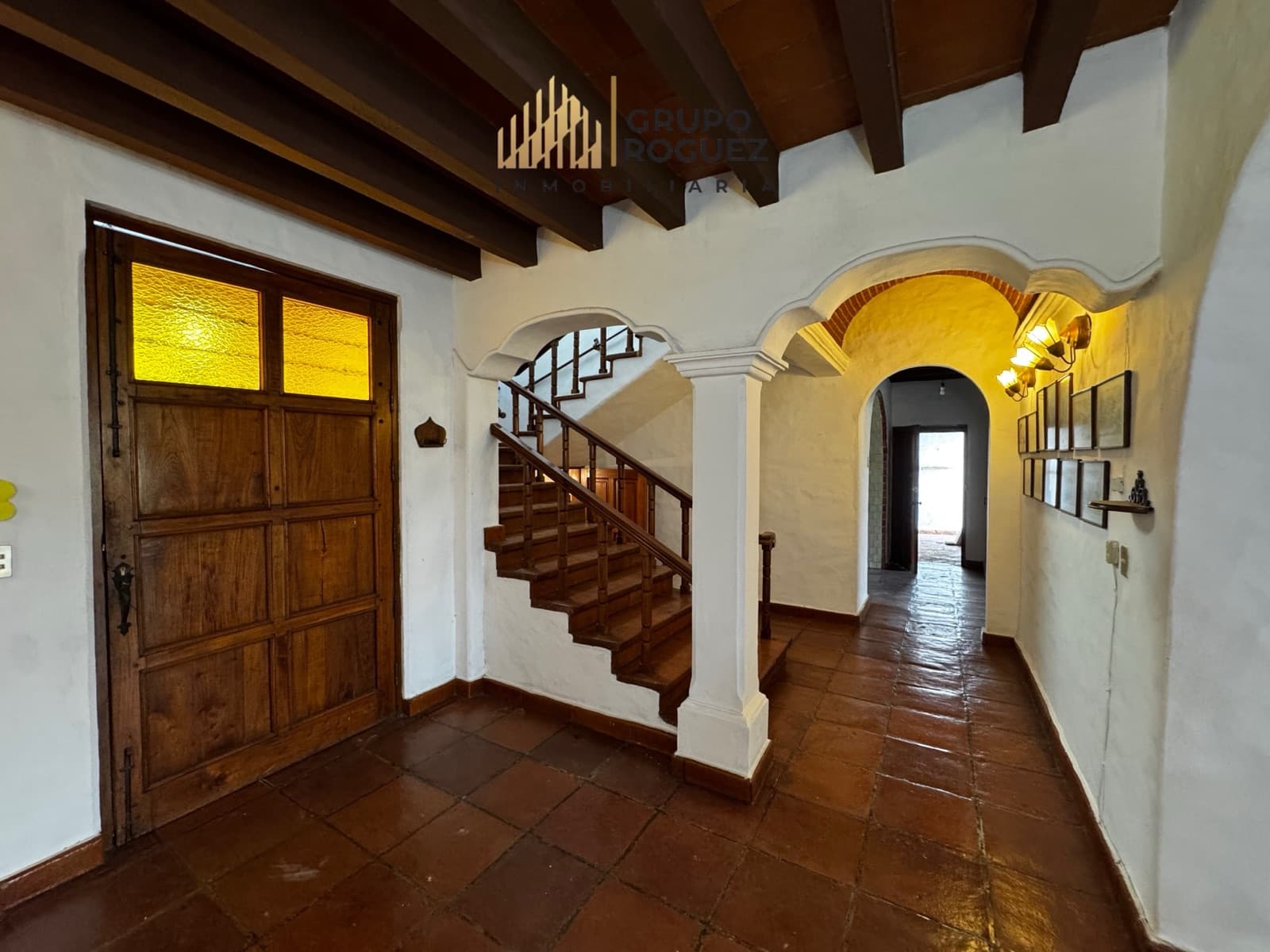 House - Vista Hermosa