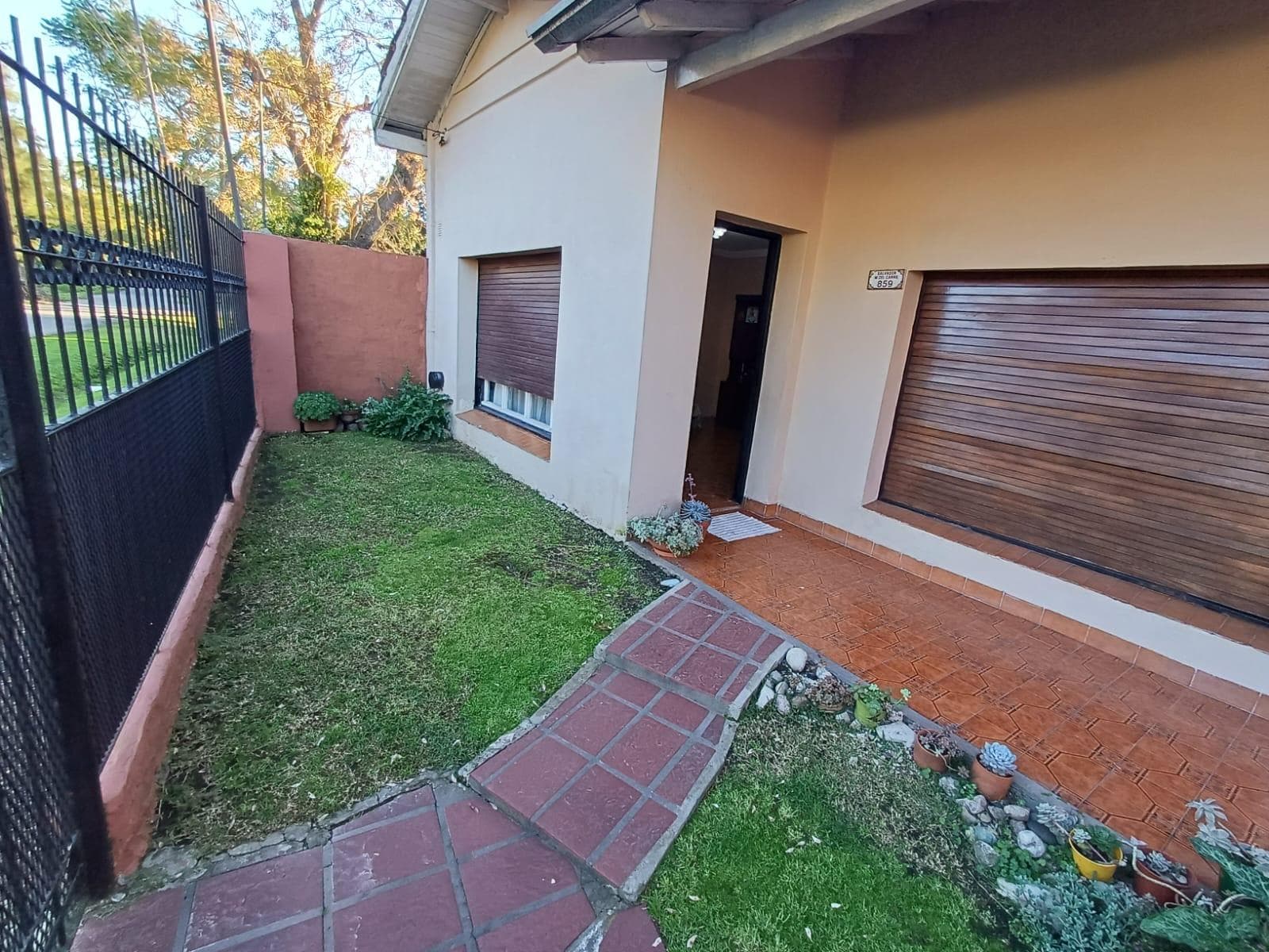 House for Sale in Pacheco Sur