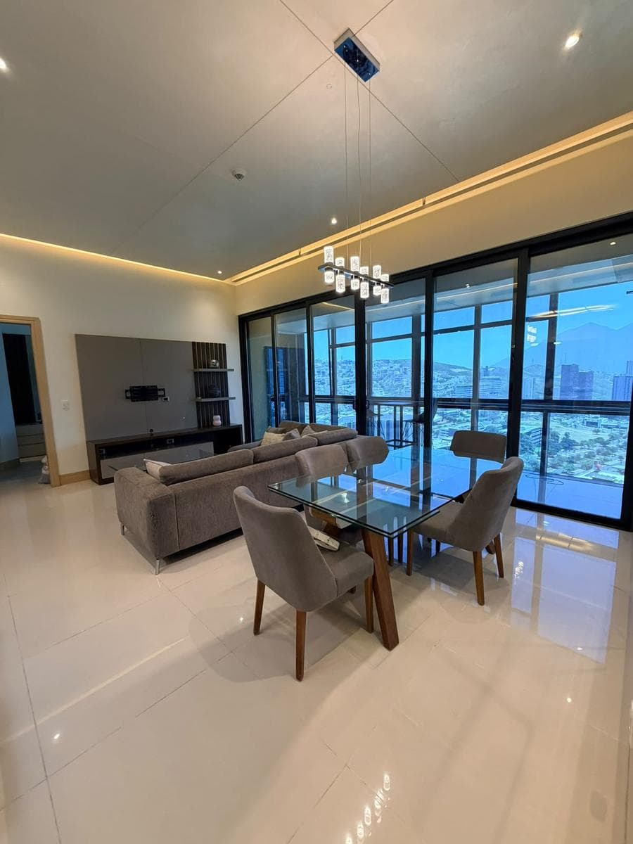 APARTMENT FOR RENT AT METROPOLITAN CENTER
