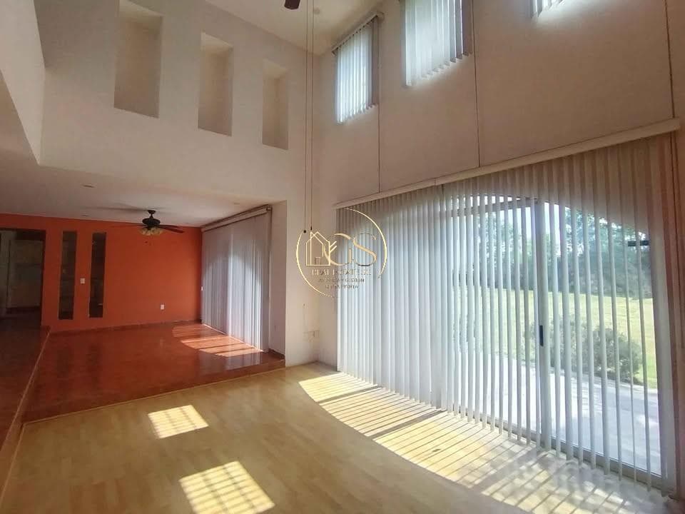 HOUSE FOR RENT IN QUINTA SAN MARIA CELAYA