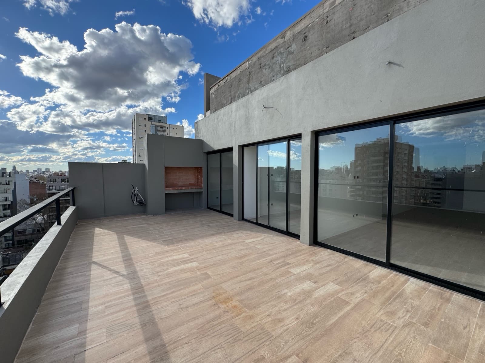 4-room apartment for sale in Villa Crespo with a large terrace, barbecue, and garage