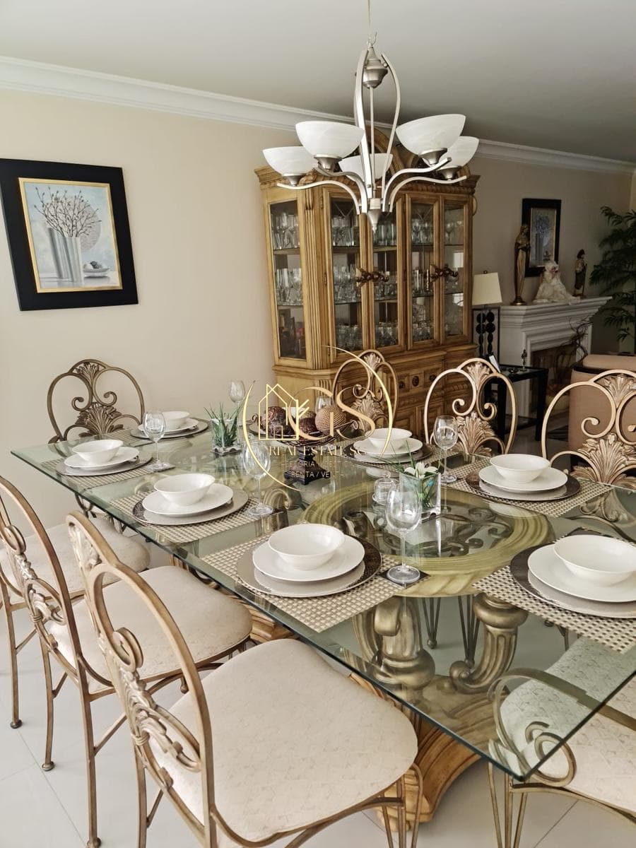 HOUSE FOR SALE IN ALAMEDA CELAYA