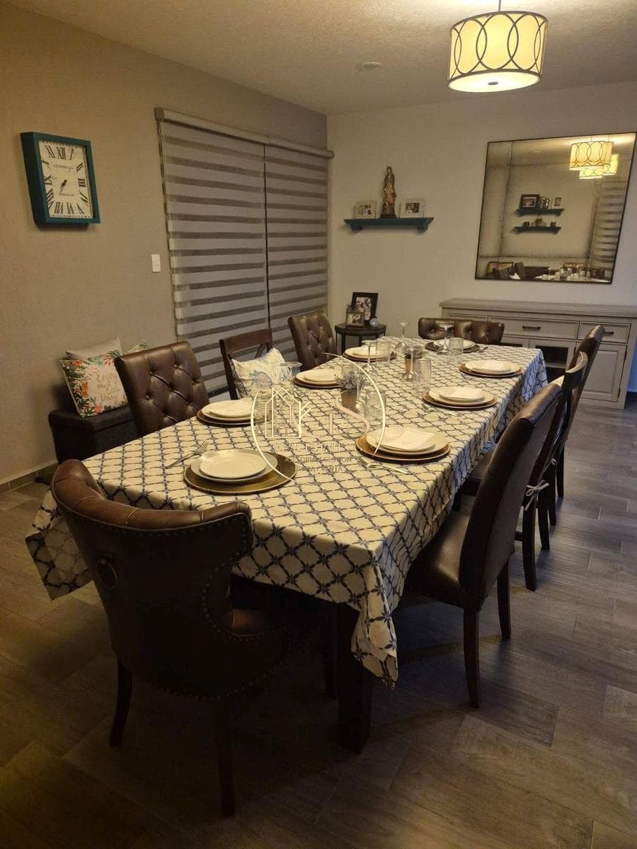 HOUSE FOR SALE IN KIIN RESIDENCIAL CELAYA