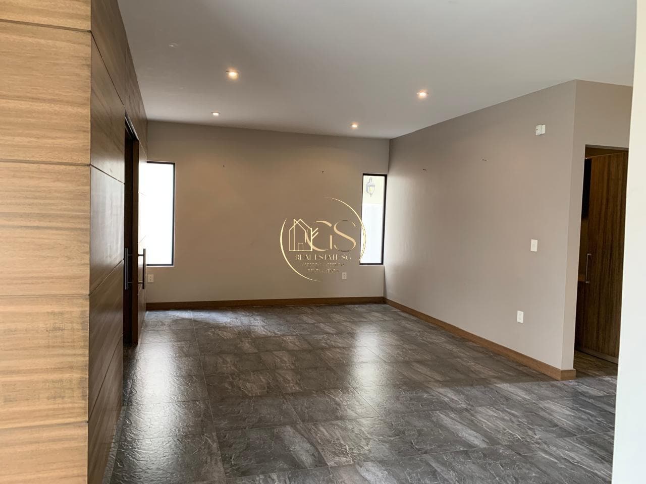 HOUSE FOR SALE IN SAN LORENZO, CELAYA RESIDENTIAL AREA