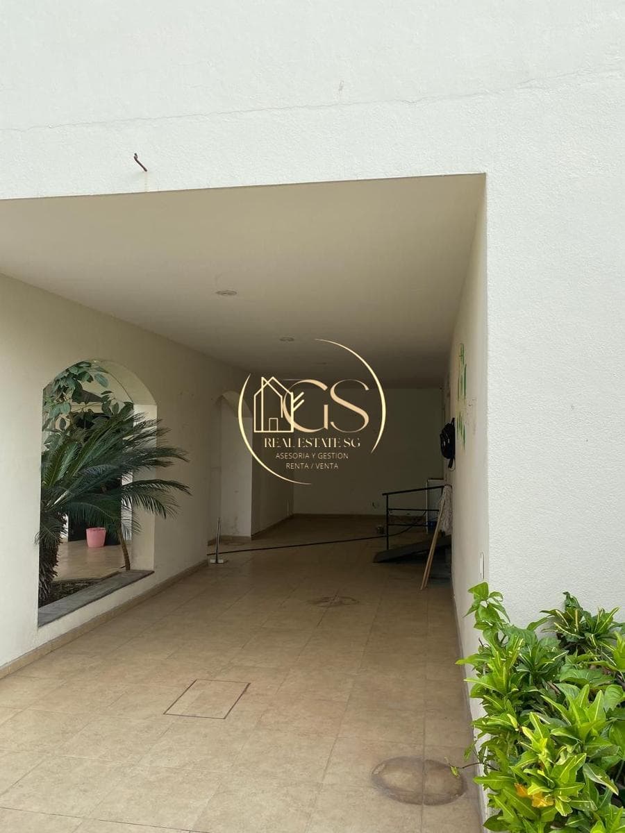 HOUSE FOR SALE IN ALAMEDA, CELAYA