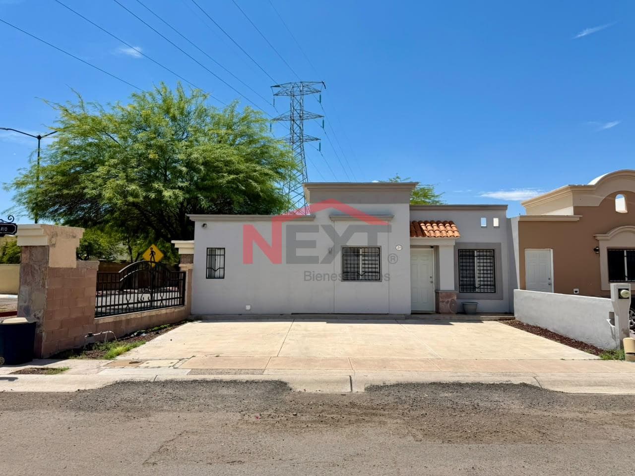 HOUSE FOR SALE IN CORCELES RESIDENCIAL
