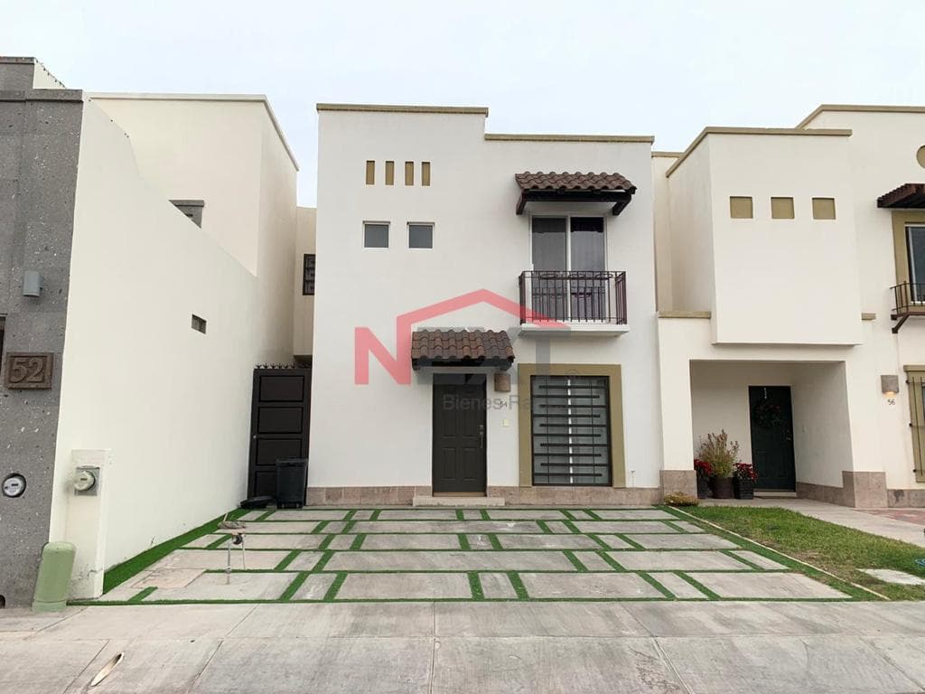 HOUSE FOR RENT IN COL. LAS PROVINCIAS