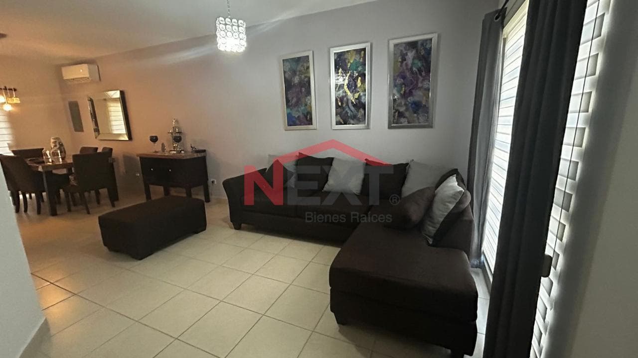 CASA EN RENTA EN COL. LAS PROVINCIAS