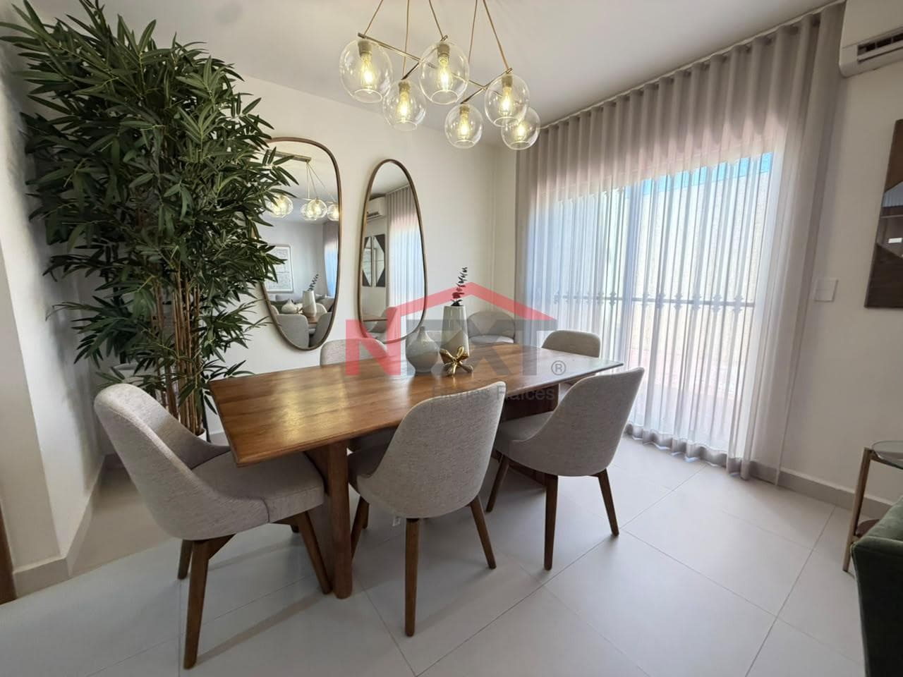 HOUSE FOR SALE IN EL CONQUISTADOR
