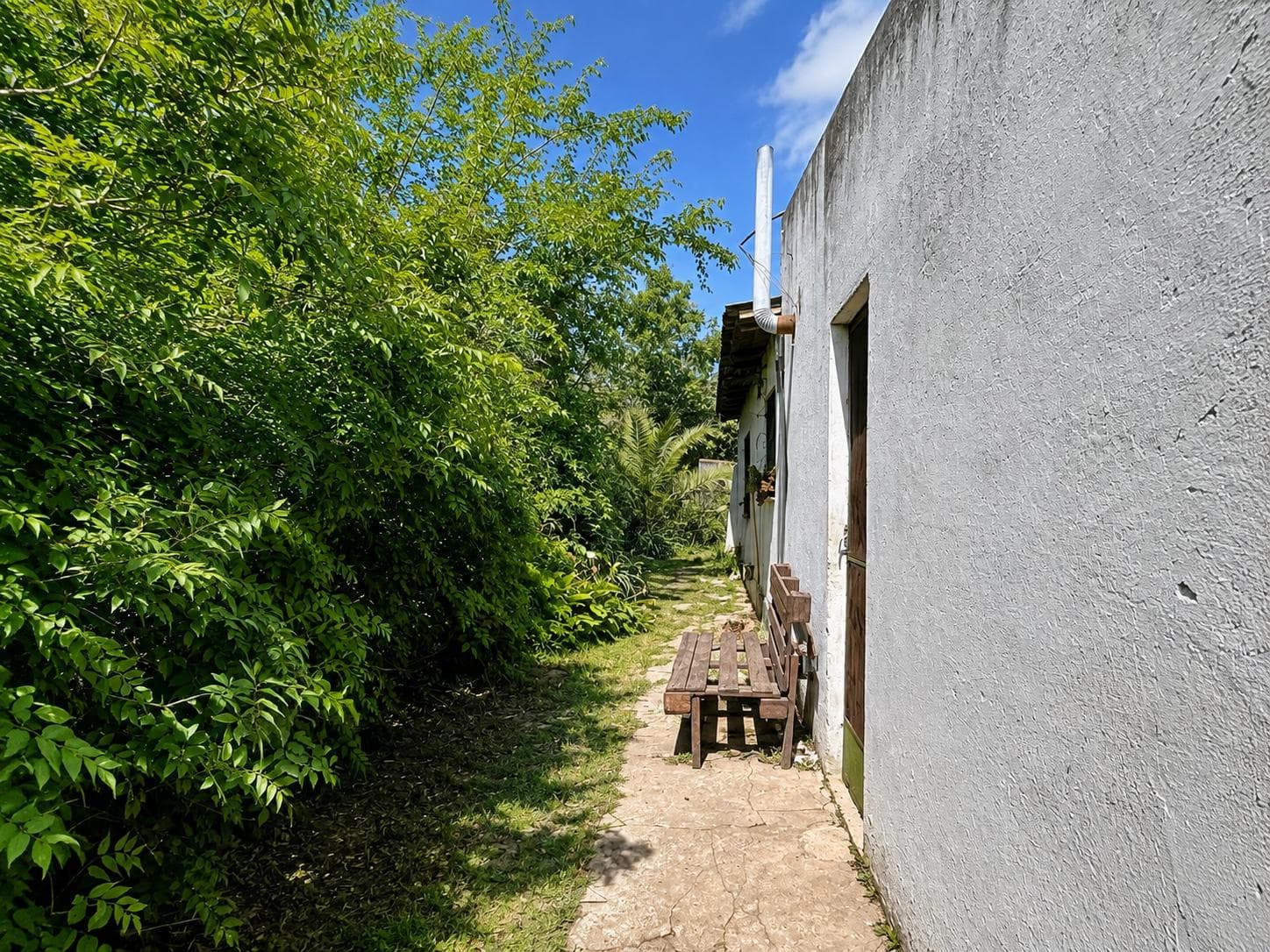 House for sale: CORNER LOT—ideal for investors, eligible for a loan from Ing. Maschwitz, CENTRO Escobar