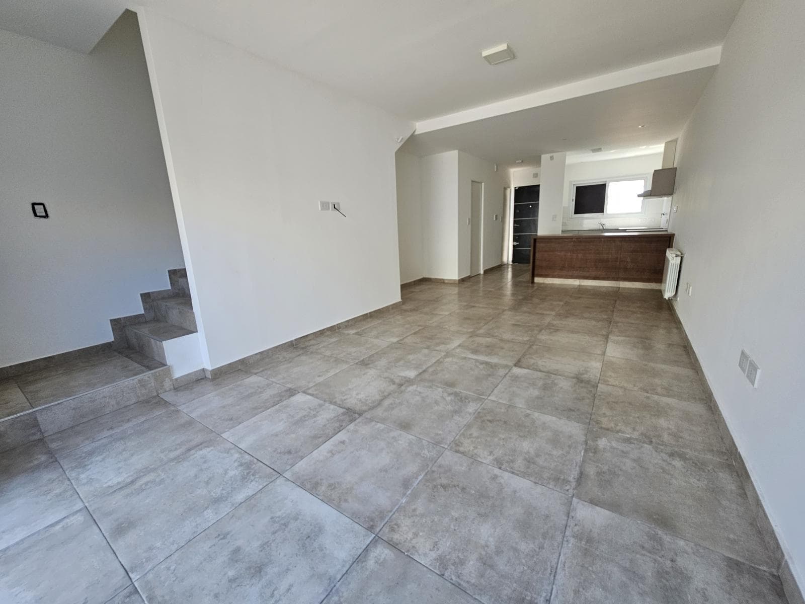 2-BEDROOM DUPLEX FOR RENT in the Confluencia Neighborhood