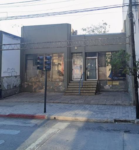 272 m² Lot—Excellent Location