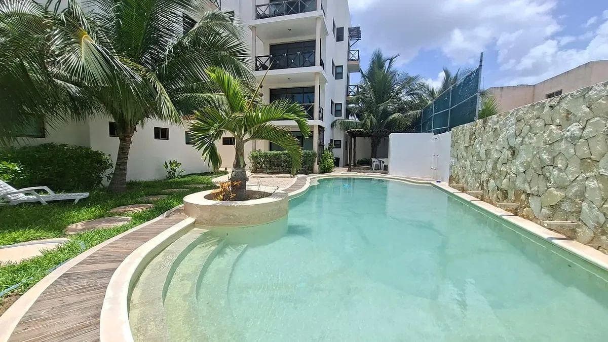 APARTMENT FOR SALE IN CHICXULUB, FURNISHED, ONE BLOCK FROM THE BEACH