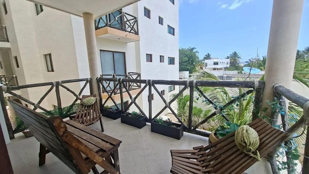 APARTMENT FOR SALE IN CHICXULUB, FURNISHED, ONE BLOCK FROM THE BEACH