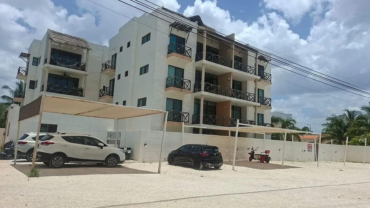 APARTMENT FOR SALE IN CHICXULUB, FURNISHED, ONE BLOCK FROM THE BEACH