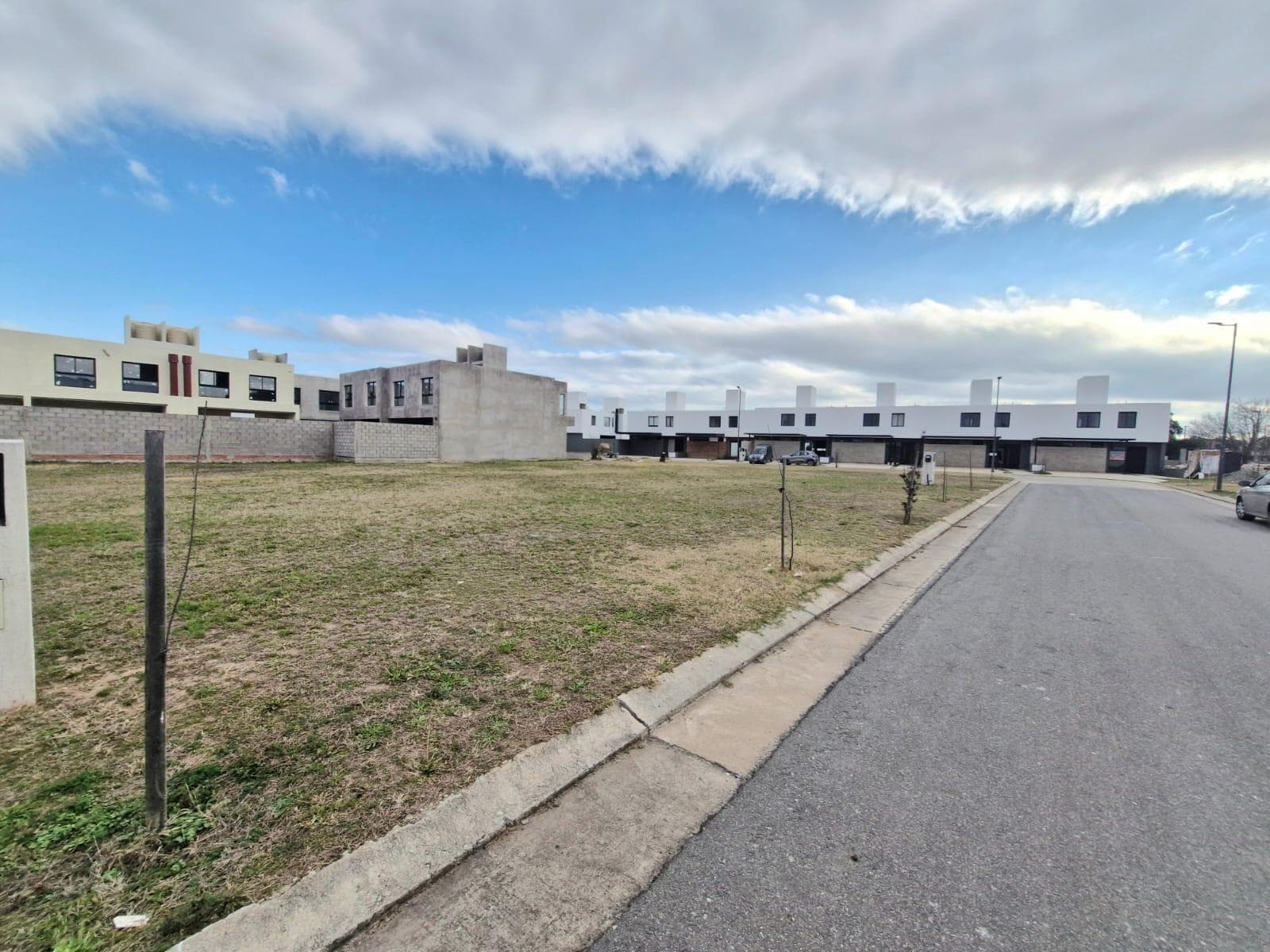 CHACRAS GREEN - LOT SUITABLE FOR A DUPLEX - 360 M²