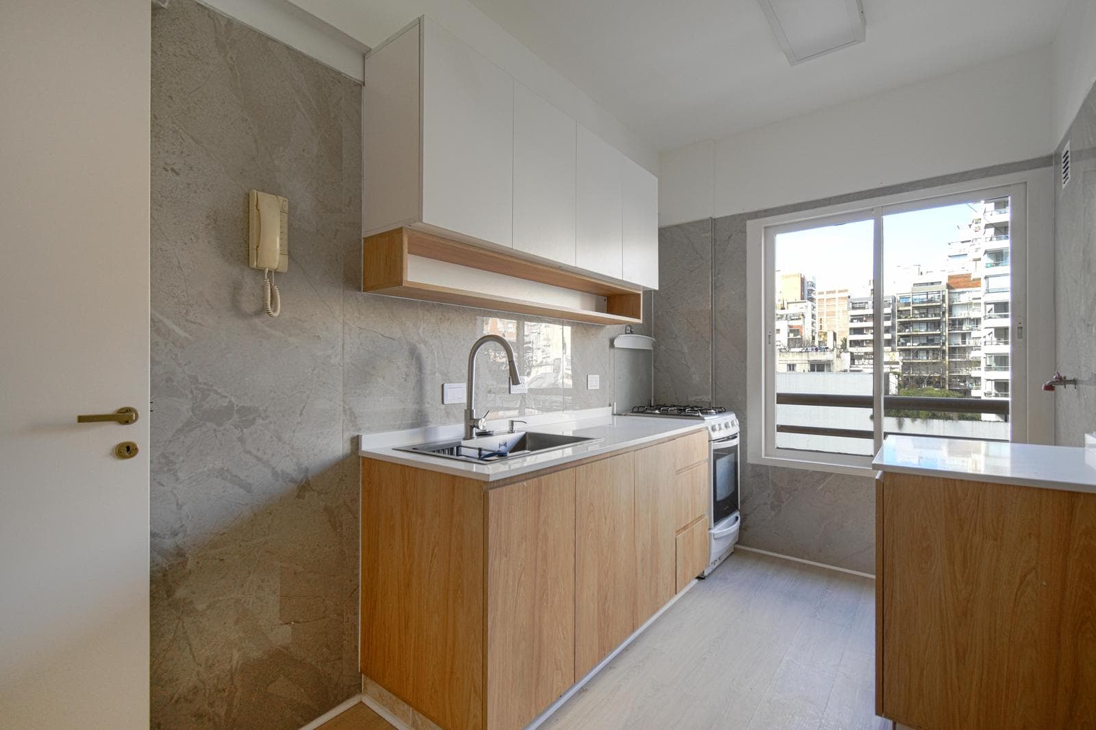 FOR RENT: 3-room apartment in Palermo