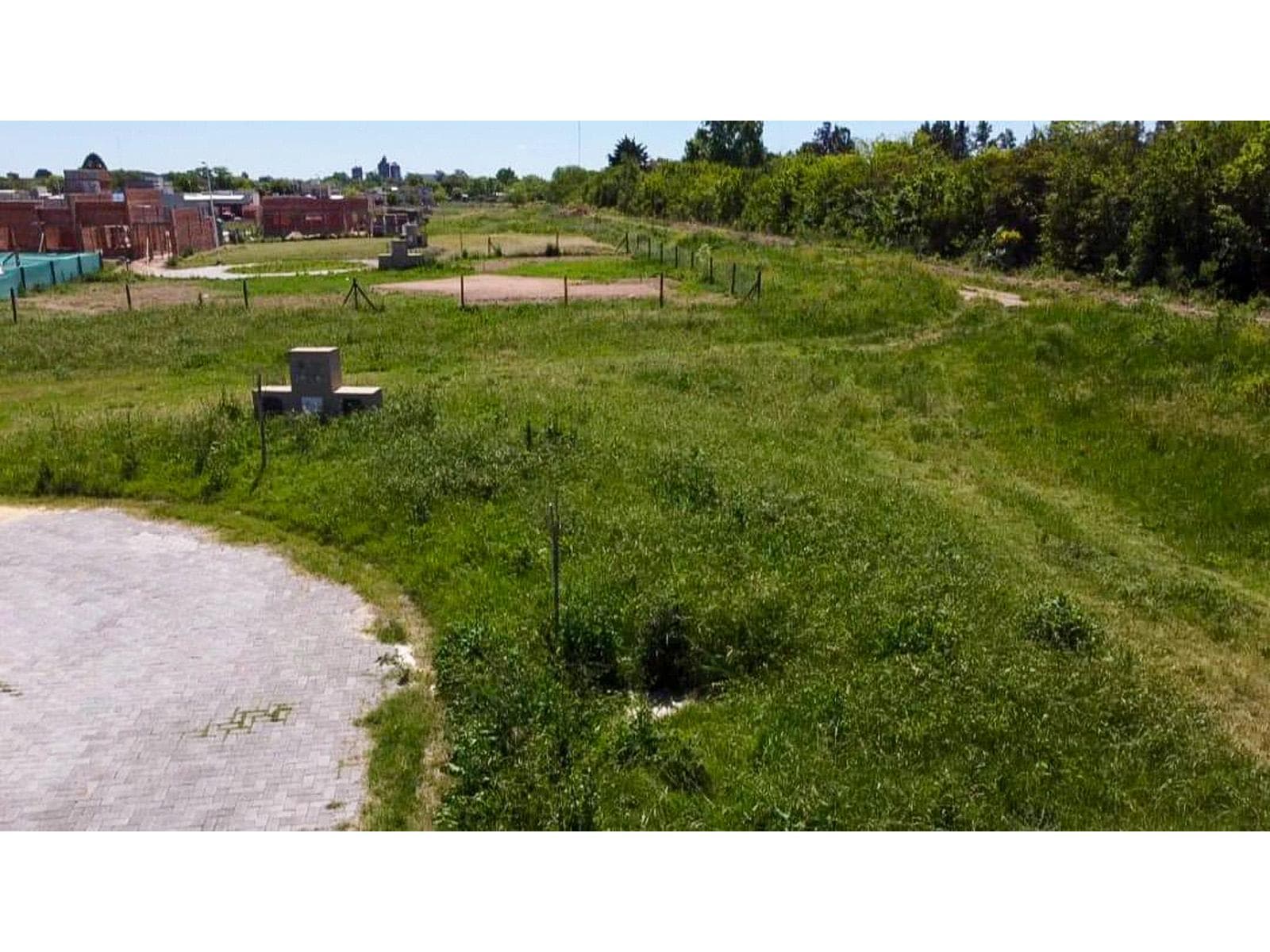 4,400 m² Lot for Sale in the Las Marías Neighborhood, Capilla del Señor, Exaltación de la Cruz