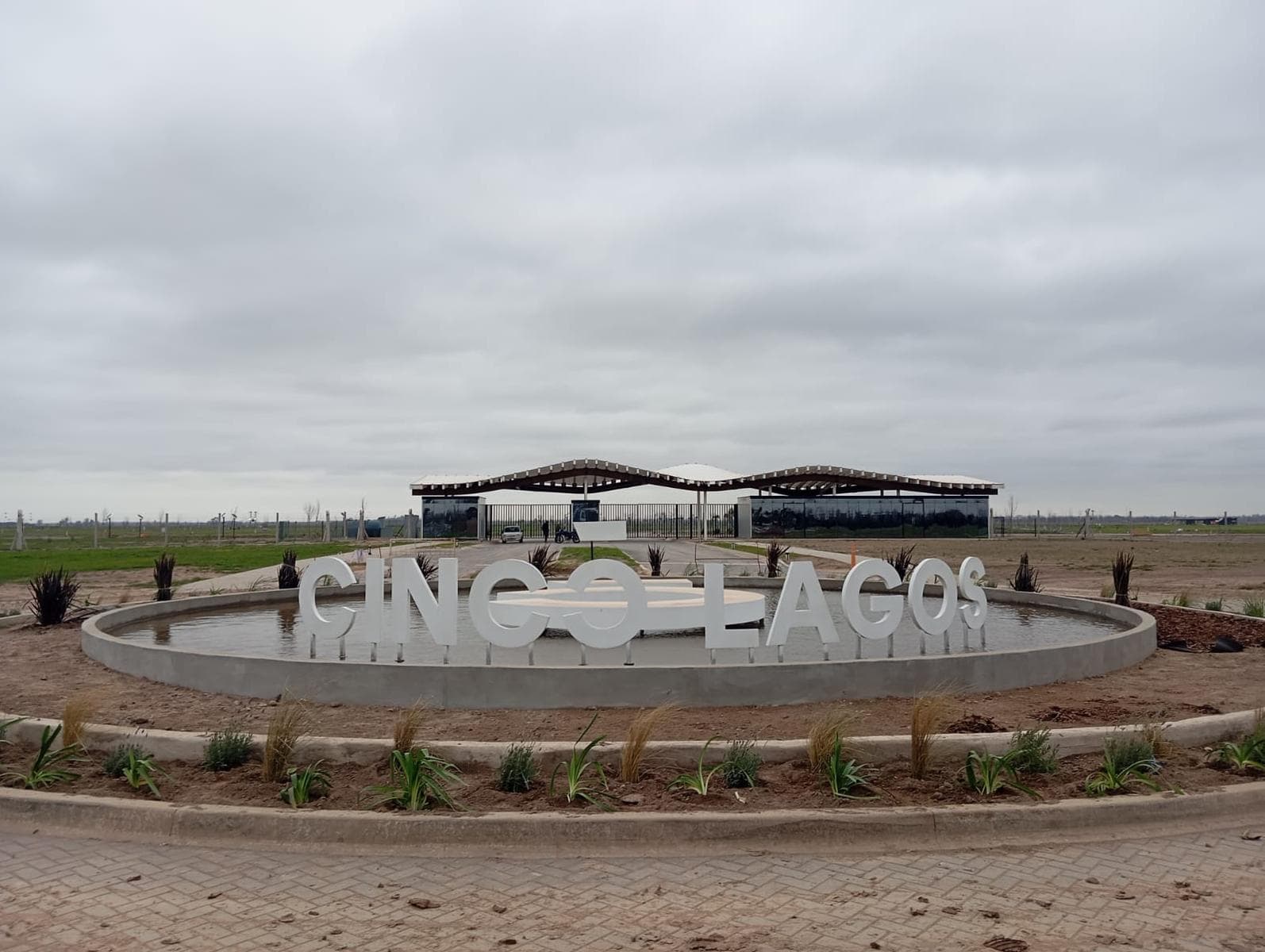 Lot in the Cinco Lagos Ibarlucea gated community