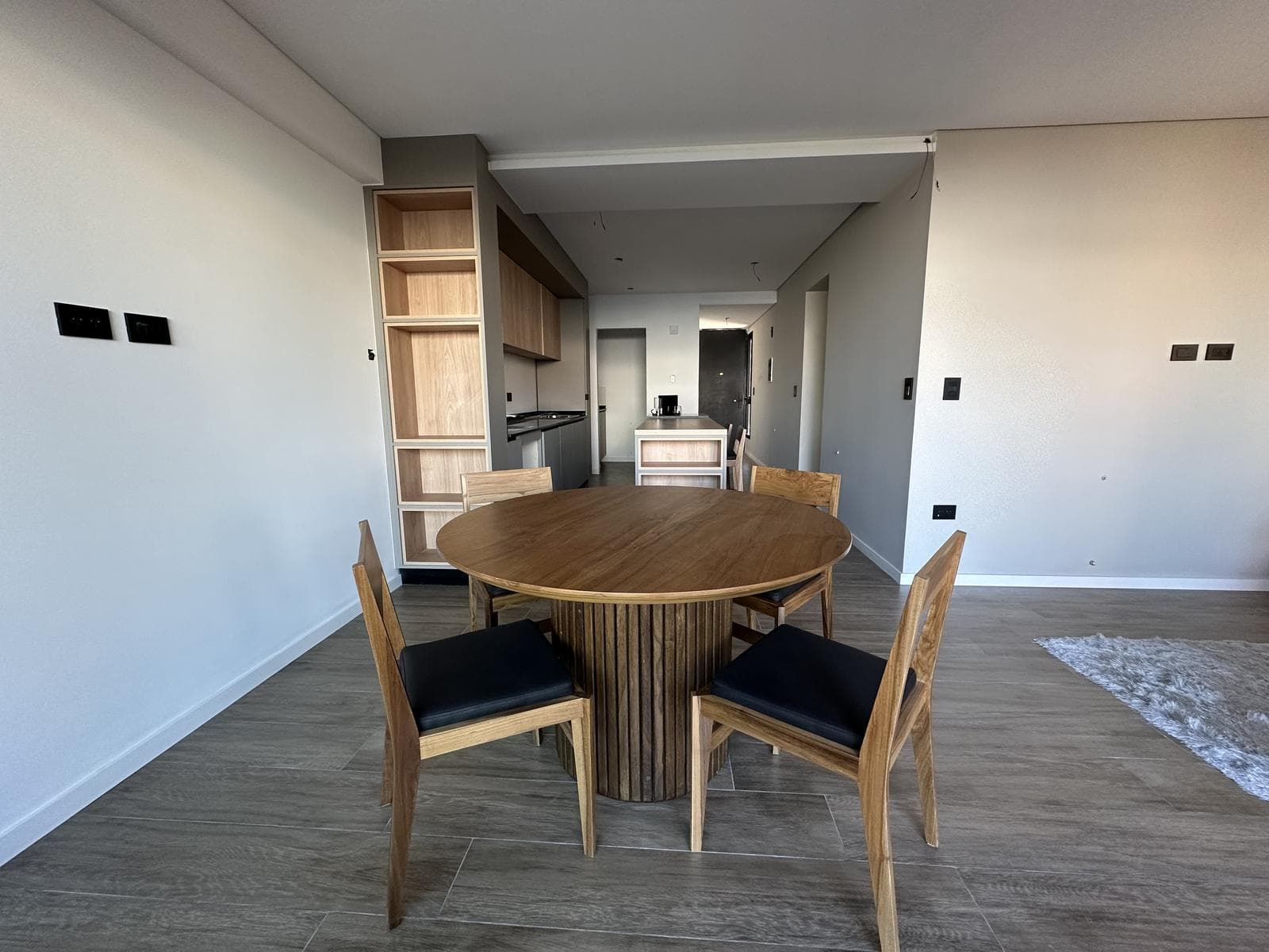 3-bedroom apartment with a private terrace near the river