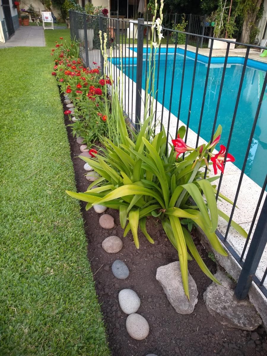 Casa Quinta en Jose Marmol doble lote