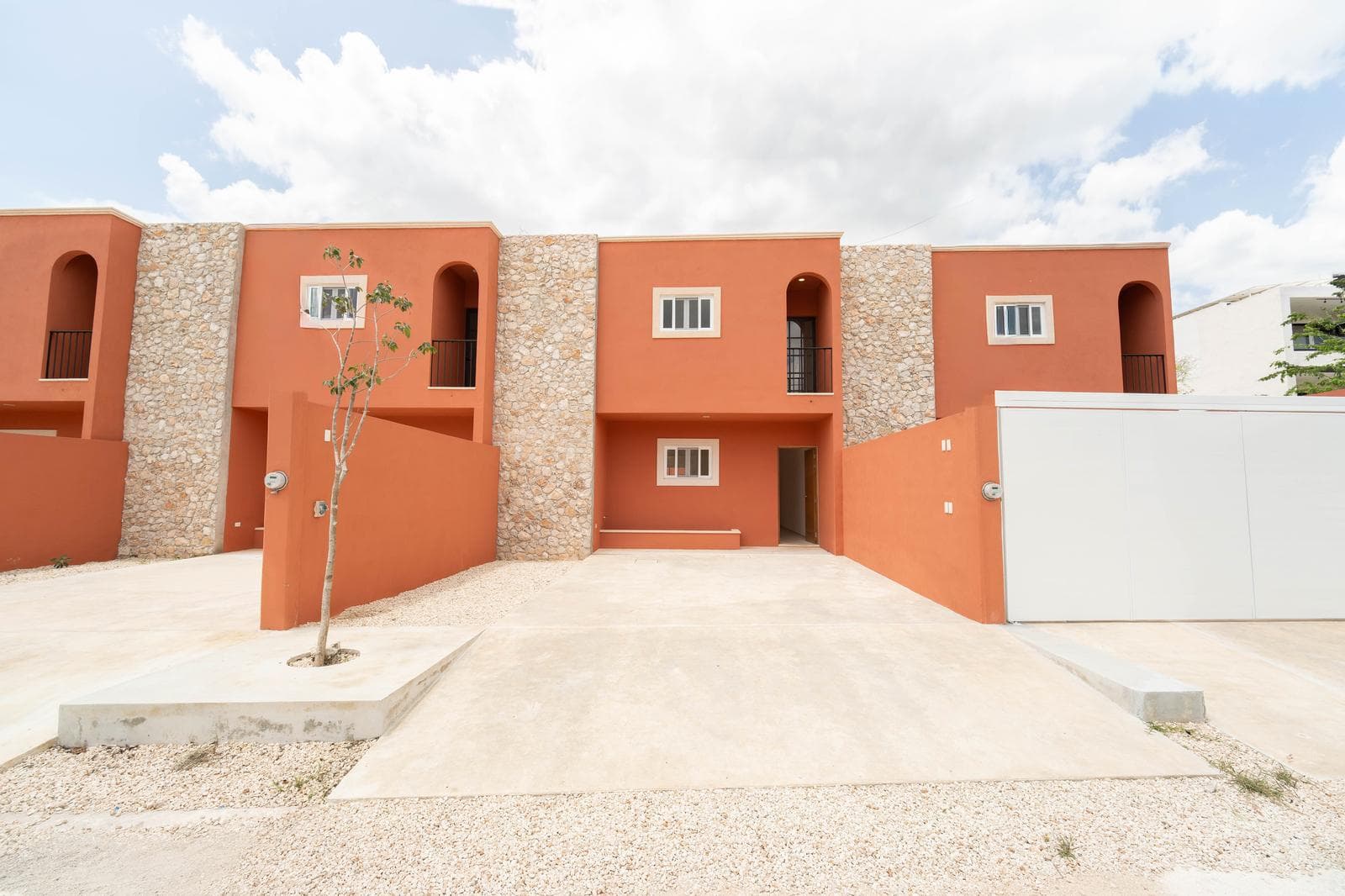 Colonial-style house for sale in Temozón Norte