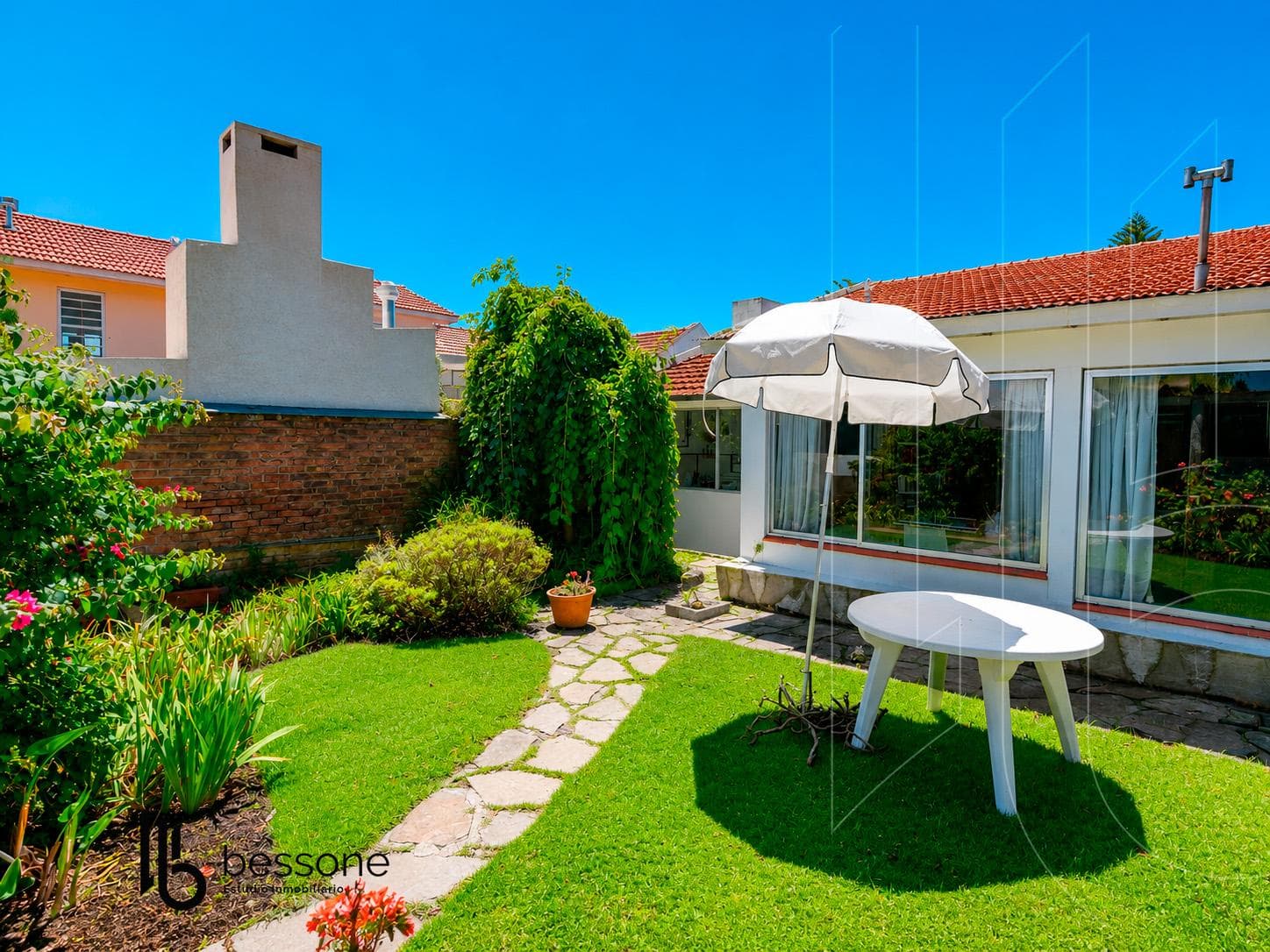 4-Room House in Stella Maris