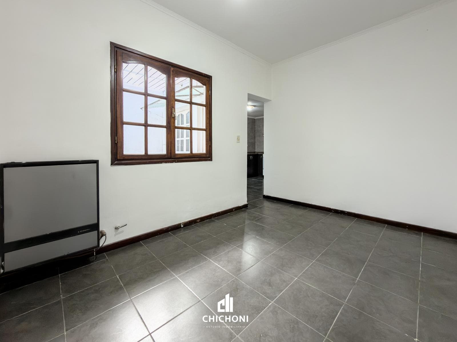 24-MONTH LEASE – 4-ROOM HOUSE WITH GARAGE AND YARD - CHAUVIN AREA