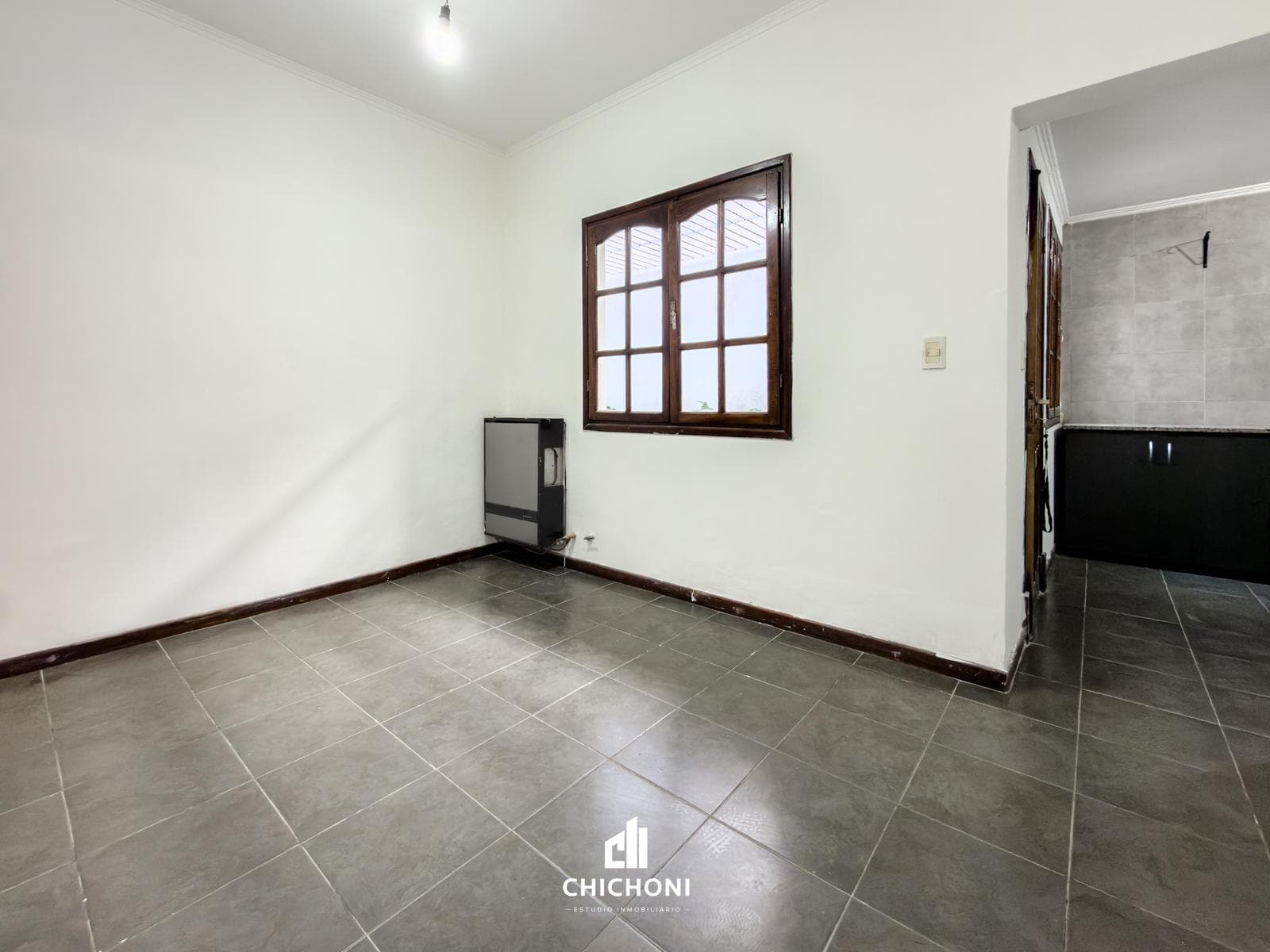 24-MONTH LEASE – 4-ROOM HOUSE WITH GARAGE AND YARD - CHAUVIN AREA