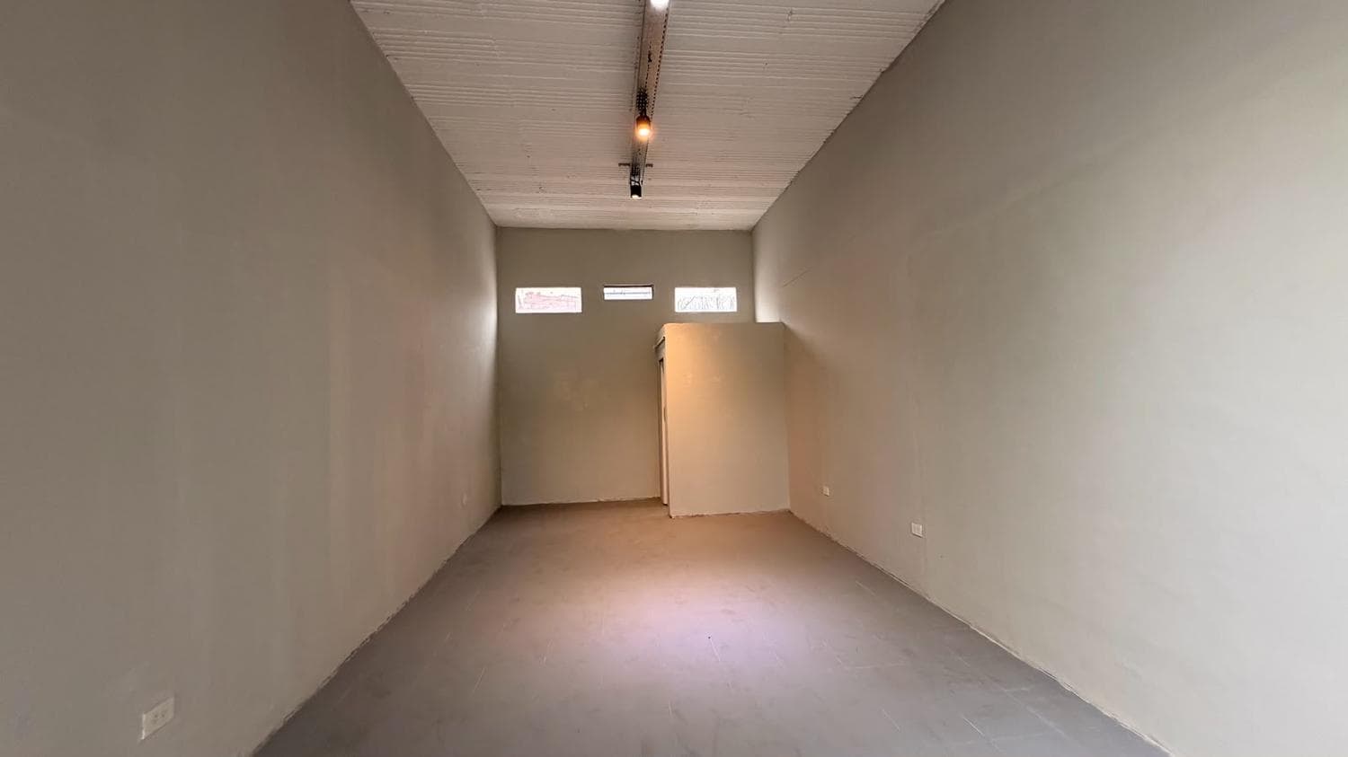 Commercial space on a feeder road