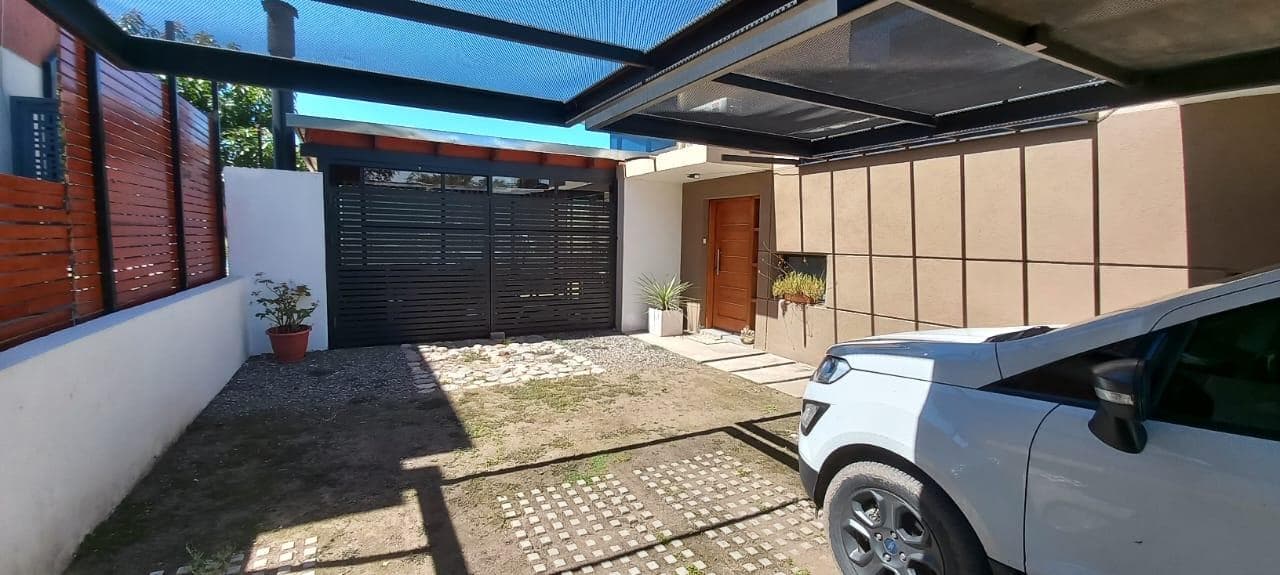 House for Sale: 2 Bedrooms, Phase 1. Villa Catalina