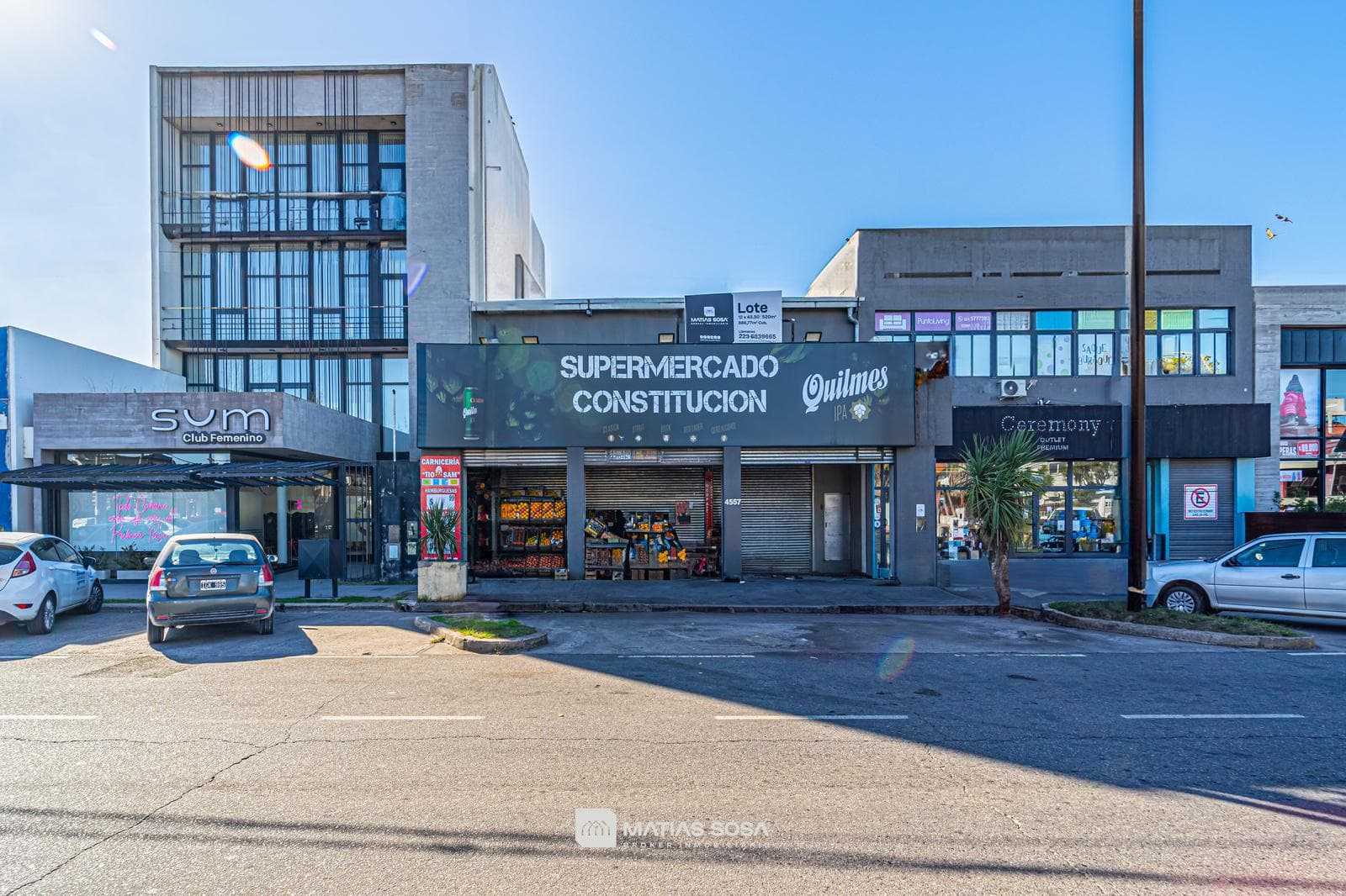 For Sale - Commercial Space - Lot Suitable for Development - On Av. Constitución