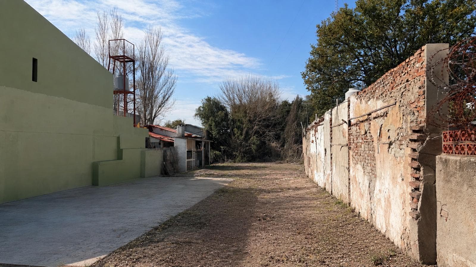 FOR SALE - 411 m² Lot in Downtown Funes – Ideal Real Estate Development