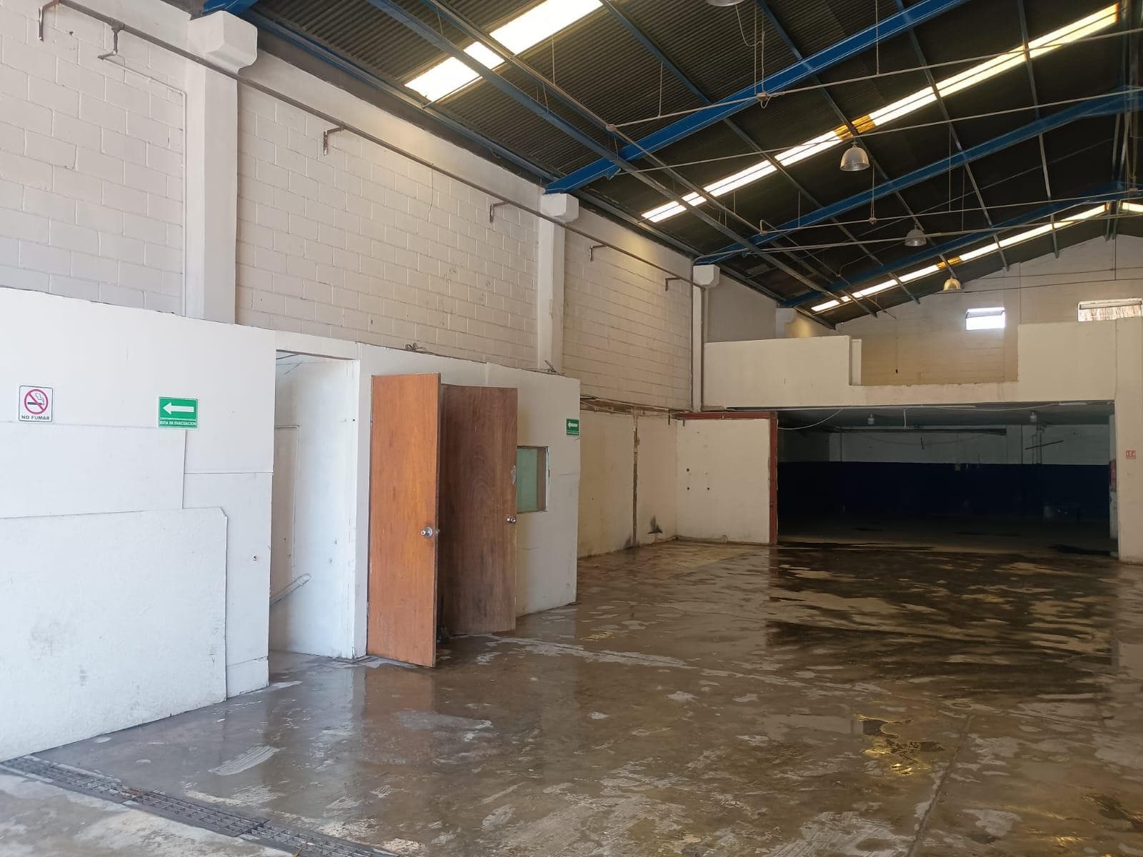 COMMERCIAL/INDUSTRIAL WAREHOUSE FOR RENT IN THE MITRAS SUR NEIGHBORHOOD, MONTERREY