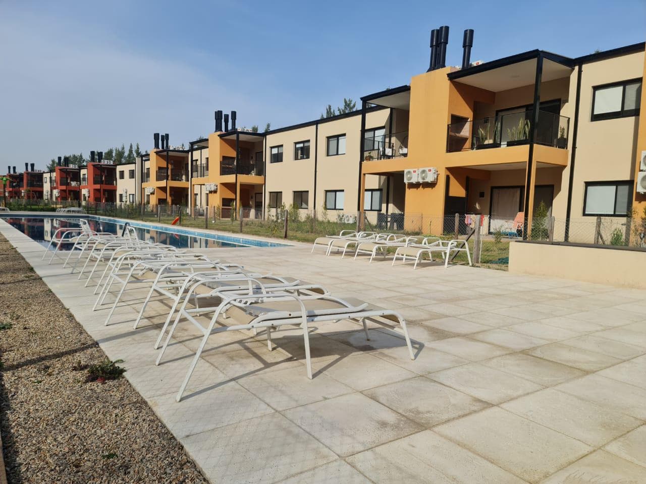 3-room apartment for rent with garage and amenities in the Altos de la Cañada complex - Pilar
